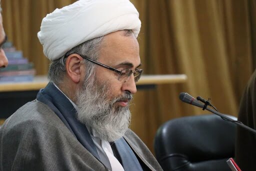 جایگاه «فرمانده کلّ قوا» و «پیکان نفاق»
