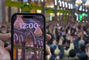 تحویل سال نو میلادی در حرم امام حسین(ع) + فیلم