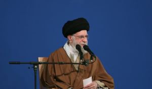 پایان جلسه علنی مجلس؛ جمعی از نمایندگان به دیدار رهبری رفتند