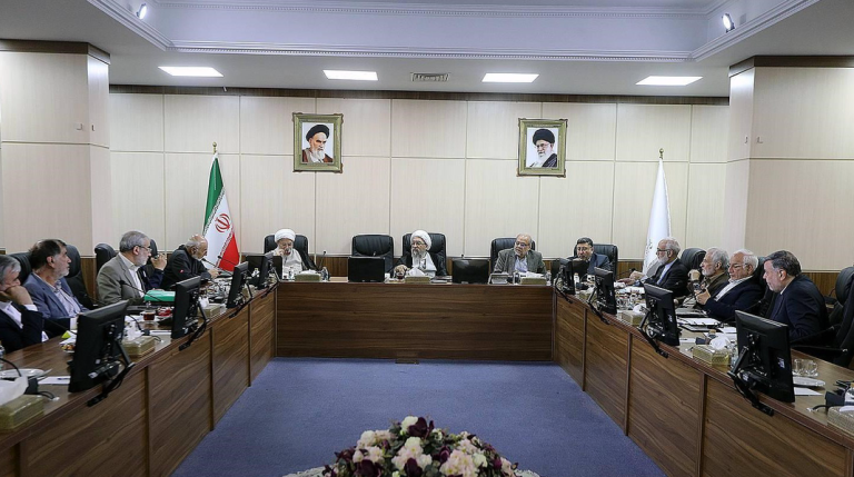 مجمع تشخیص در آزمون سخت مصلحت