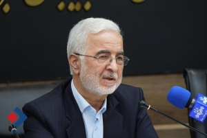 مومنی: عملکرد استانداران در یک سال ارزیابی می‌شود