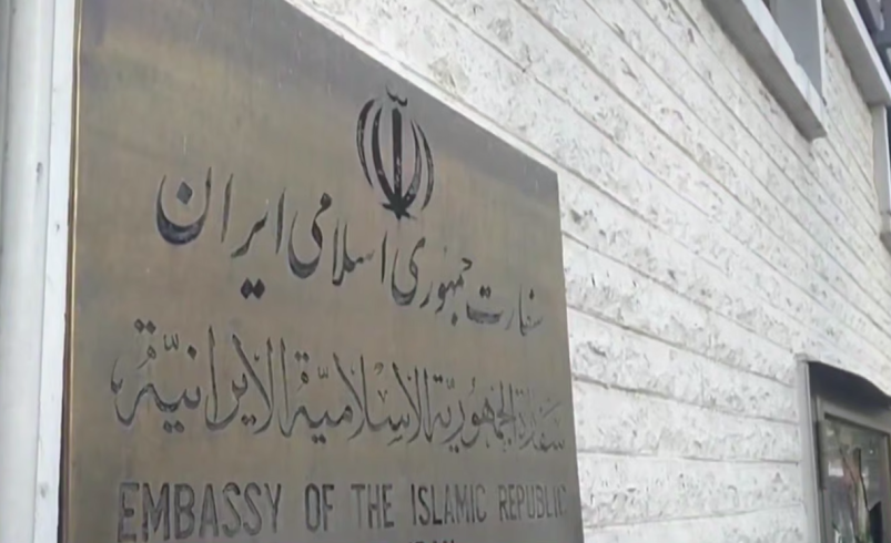 تعرض تروریست‌ها به سفارت ایران در دمشق+فیلم