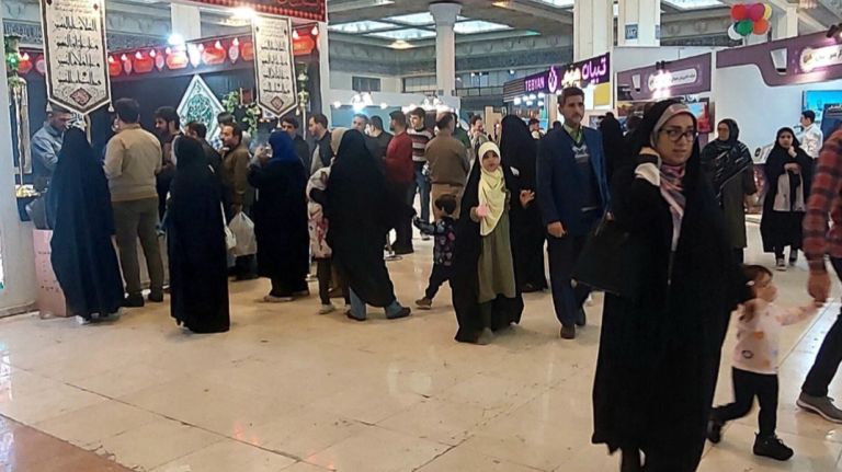 نمایشگاه بهاره حرمت رمضان و نمایشگاه قرآن را شکست