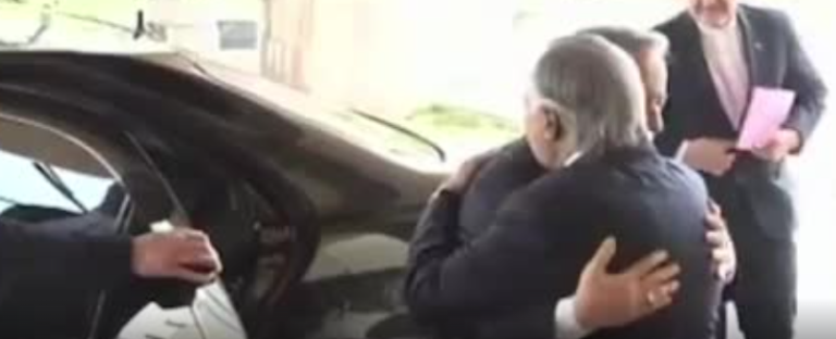 استقبال وزیر خارجه پاکستان از عراقچی + فیلم