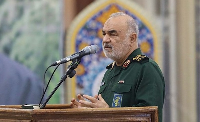 سردار سلامی: انقلاب توانسته در دور دست با مستکبران درگیر شود