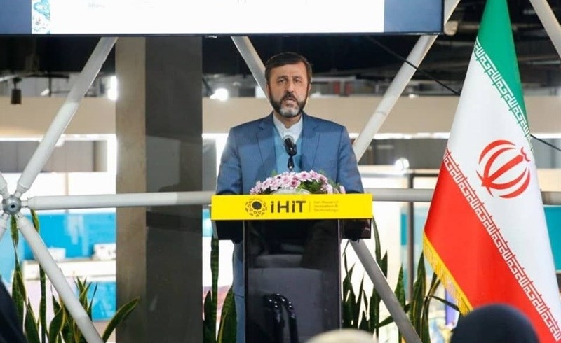 غریب‌آبادی: ملتی نیستیم که با فشار خواسته‌ای بر ما تحمیل شود