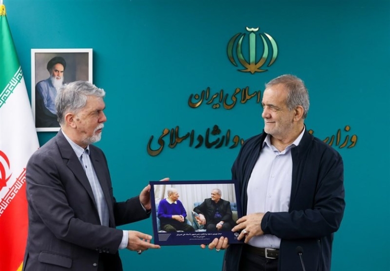 بازدید سرزده پزشکیان از وزارت فرهنگ و ارشاد