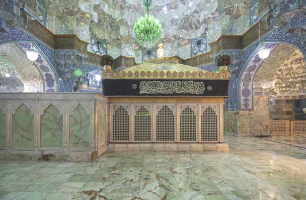 قم در سوگ بانوی کرامت