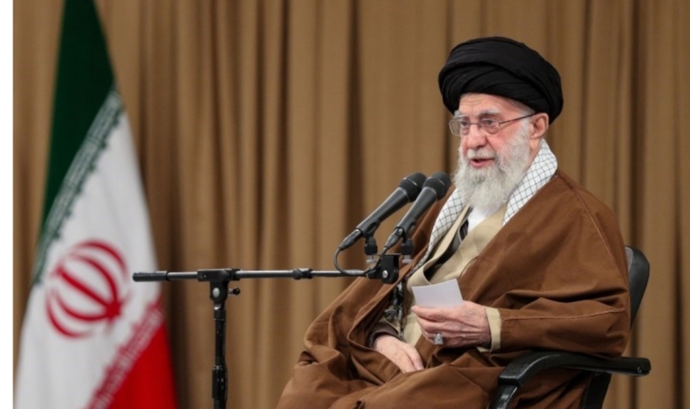 رهبر انقلاب:پشت لبخندهای دیپلماسی، کینه‌های پنهانی نهفته است