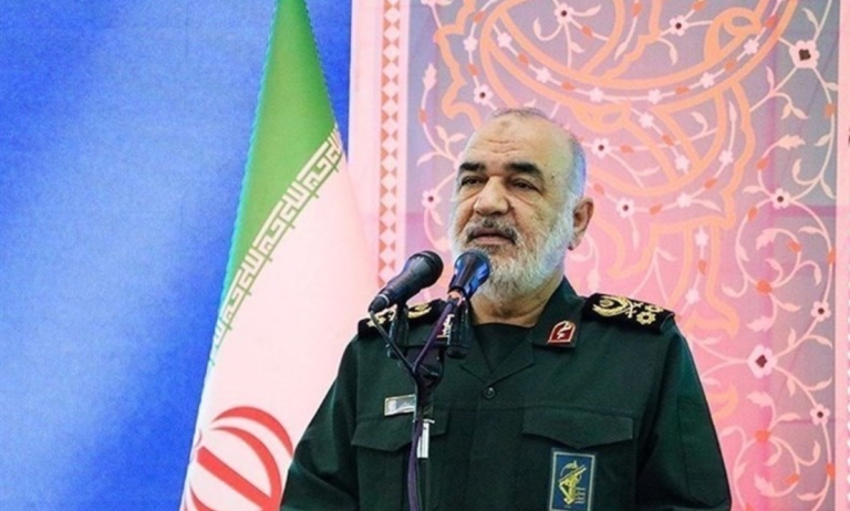 سلامی: به هیچ کشوری نیازمند نیستیم/سپاه برای مردم جان می‌دهد