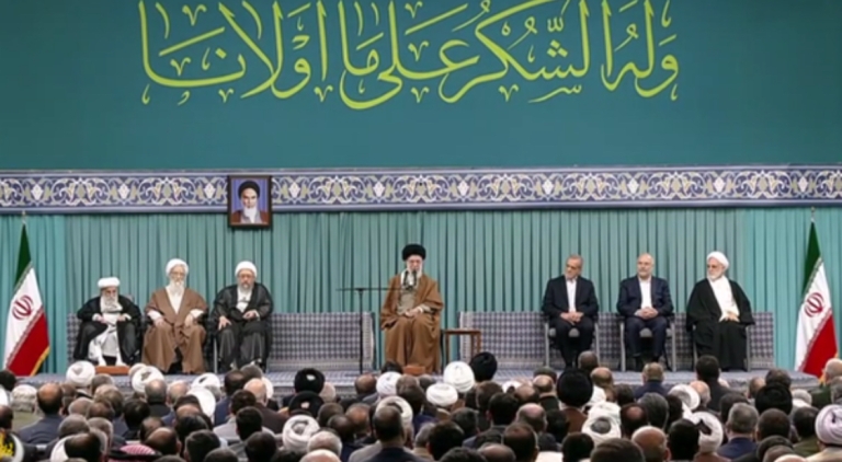 رهبر انقلاب: دولت‌های اسلامی با دقت و سرعت حوادث روز را دنبال کنند
