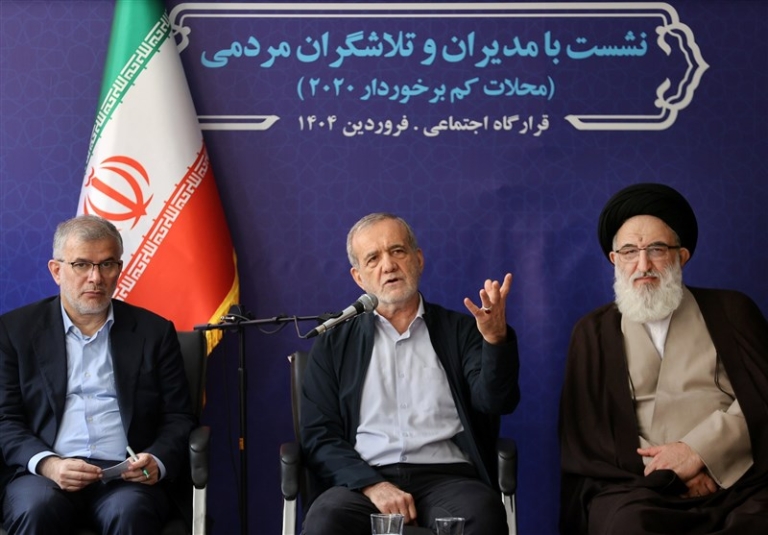 پزشکیان: هرکس ارز ۲۸۵۰۰ تومانی می‌‌گیرد حتما رانت می‌گیرد