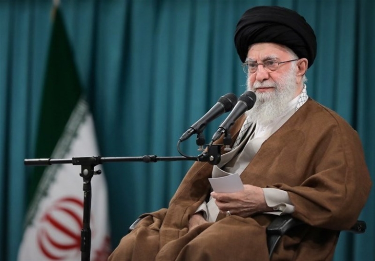 رهبر انقلاب: به ملت ایران تبریک عرض میکنم/ رژیم صهیونی زیر ضربات جمهوری اسلامی تقریباً از پا درآمد و لِه شد