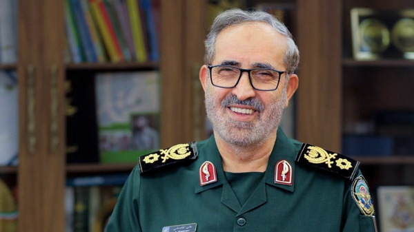 فرزند سردار شهید شادمانی: امیدوارم خون پدرم مایه وحدت ملی شود