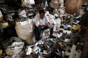 ال‌جی و سامسونگ از دولت هند شکایت کردند