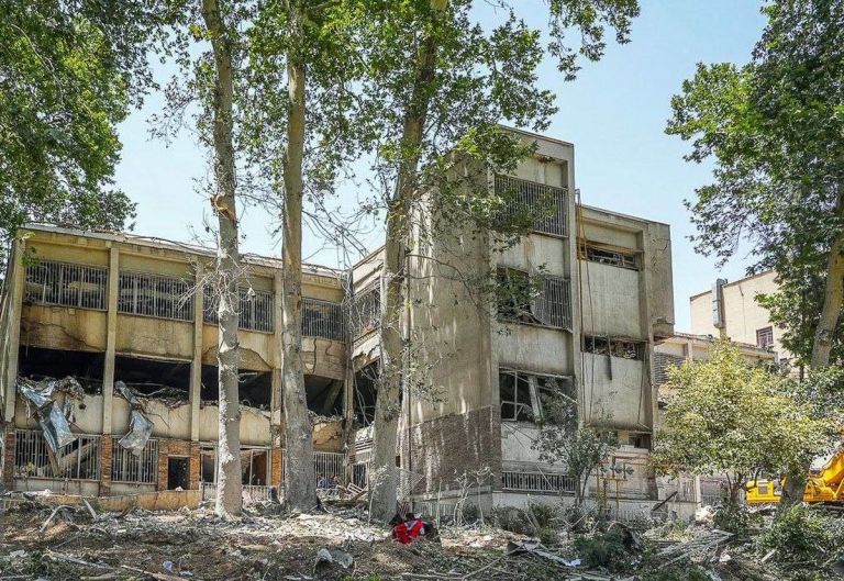 عفو بین‌الملل حمله اسرائیل به زندان اوین را مصداق «جنایت جنگی» دانست
