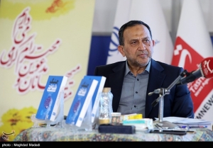 نشست نقد و بررسی جنگ شناختی در نمایشگاه کتاب برگزار شد