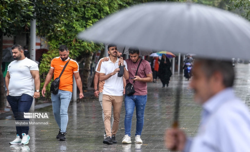 رگبار و رعد و برق در ۱۱ استان/ گردوخاک در جنوب غرب کشور