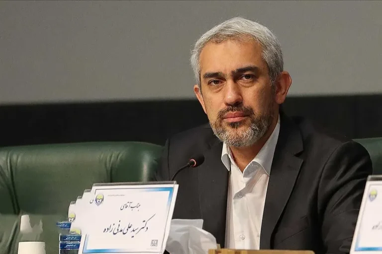 اصلاحات اقتصادی باید تدریجی باشند/ سیاست‌گذاری‌های غلط و تحریم‌ها مسبب اصلی وضعیت کنونی اقتصاد هستند
