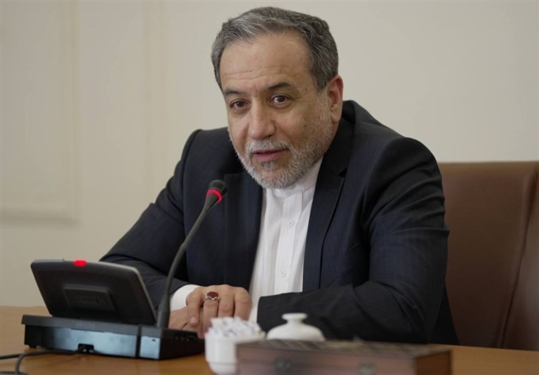 تبریک عراقچی به علی لاریجانی؛ وزارت امور خارجه آماده همکاری نزدیک و صمیمانه با شما است