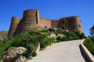 رفع مشکل جهانی قلعه فلک‌الفلاک