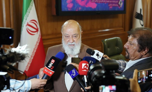 چمران: بازسازی خانه‌ها آغاز شده است؛ منتظر دولت نخواهیم ماند