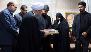 ابلاغ پیام و سلام رهبر انقلاب به خانواده سرلشکر شهید غیب‌پرور
