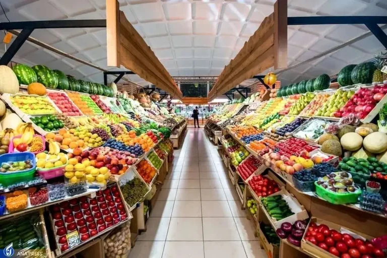 میوه‌های ایرانی در سفره‌ اعراب؛ آب ارزان ایران سر از کشورهای حوزه خلیج‌فارس در می‌آورد