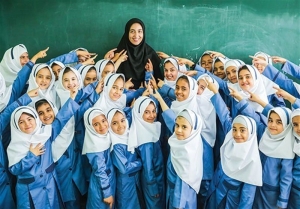 ایثار یک معلم همدانی/ آزادی پدر دانش‌آموز با پرداخت بدهی