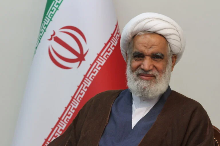 عقب‌نشینی آمریکا نتیجه اقتدار منطقه‌ای، مقاومت ملت ایران و رهبری حکیمانه است