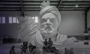 نصب مجسمه فردوسی هیچ مانعی ندارد
