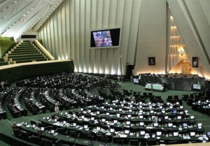 موافقت مجلس با بررسی طرح افزایش تأمین نیازهای غذایی در شرایط جنگی