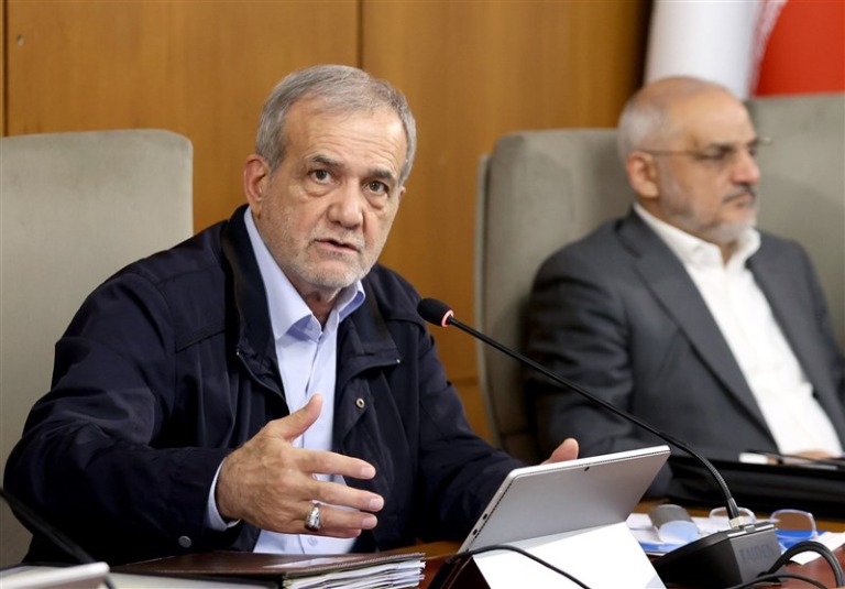 پزشکیان: موازی‌کاری‌ها ساماندهی شود و دستگاه‌های متولی آنها ادغام شوند