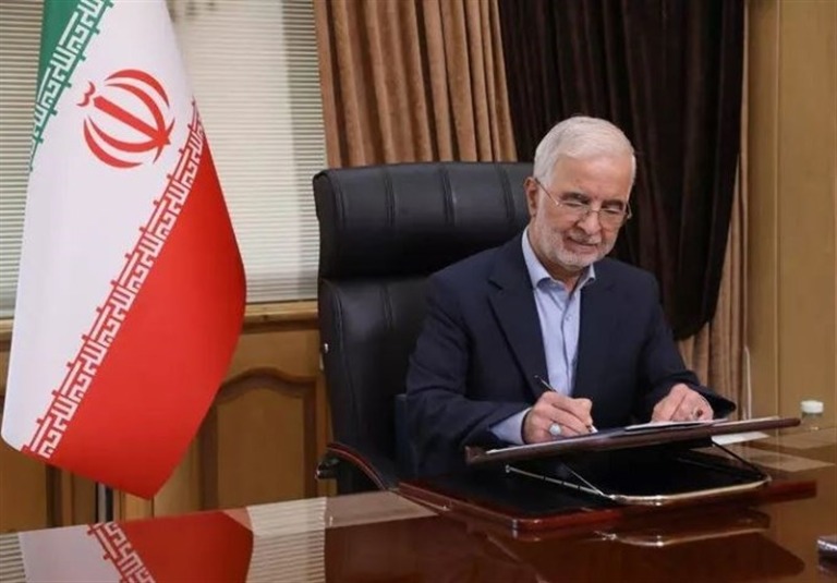 مومنی:ملت ایران هیچ‌گاه تسلیم زیاده‌خواهی و زبان زور نخواهد شد