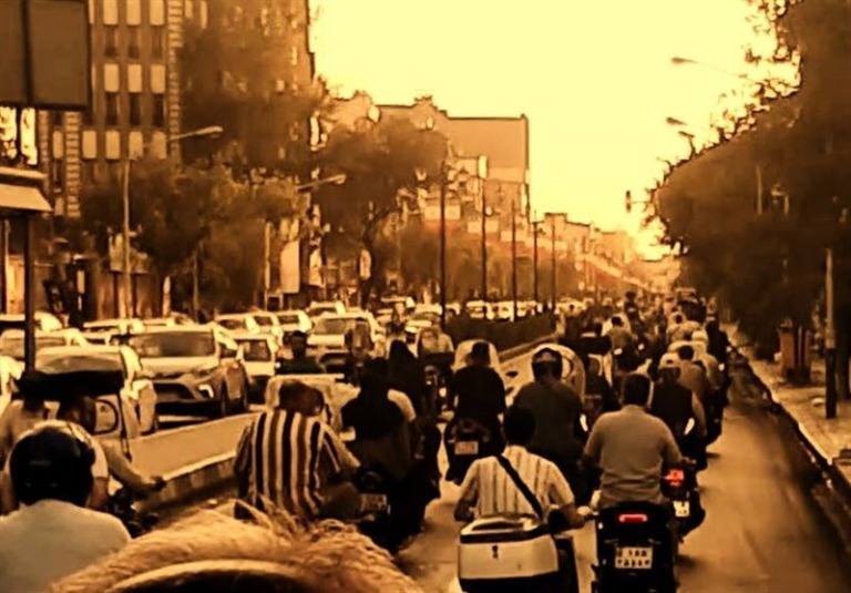 قدرت روزافزون موتورسواران در خط ویژه؛ تصادف کنید ۵۰درصد مقصرید!