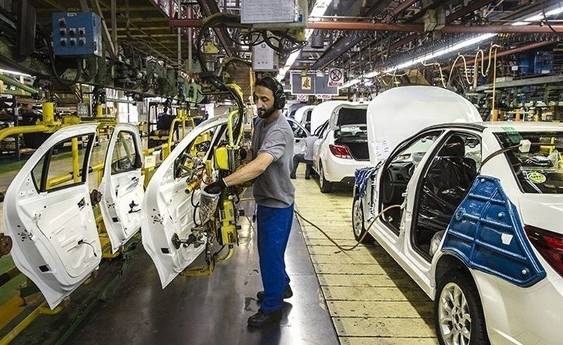 خودروی داخلی باید به کالایی مصرف تبدیل شود
