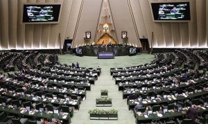 نمایندگان مجلس: انحلال بانک آینده گام بزرگی برای مقابله با مافیای ثروت بود