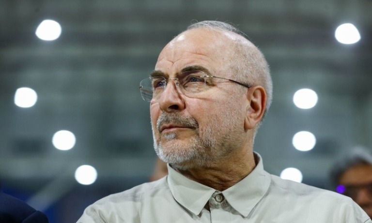 نامه قالیباف به پزشکیان/ الزام خرید گواهی امتیاز صادراتی غیرقانونی اعلام شد