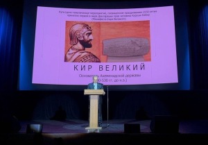 طعنه سنگین سفیر ایران در روسیه به کوروش نامیدن ترامپ