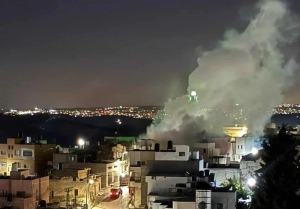 صهیونیستها با یورش به کرانه باختری بیش از ۱۰ جوان فلسطینی را ربودند