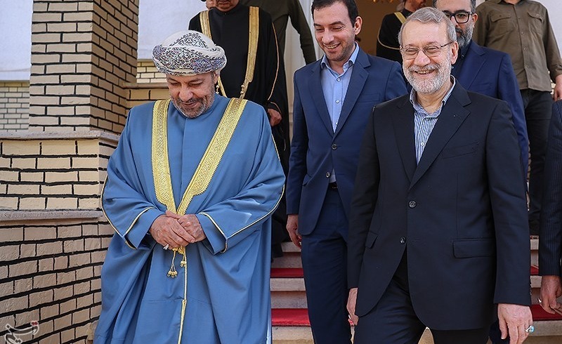 دعوت رسمی وزیر کشور عمان از لاریجانی برای سفر به مسقط/ تأکید بر گسترش همکاریهای اقتصادی و امنیتی