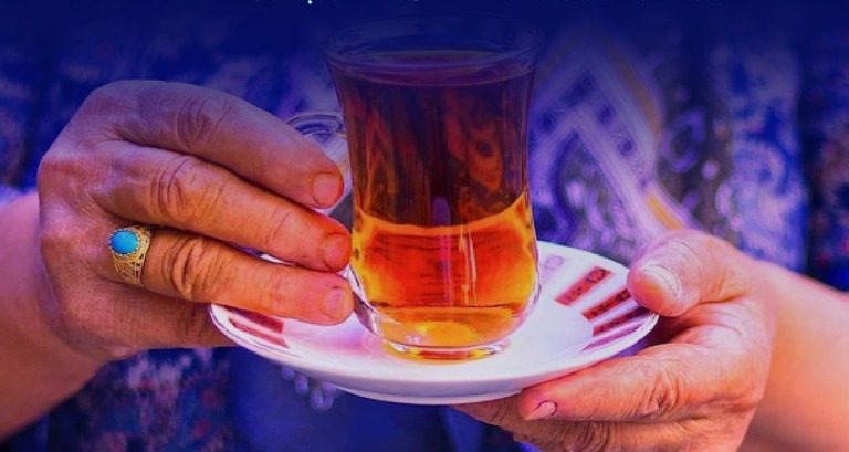 مادربزگ ها و جشن قاشق ها و قصه ها
