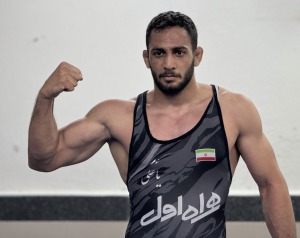 شاهکار آذرپیرا در برابر غول بحرینی!