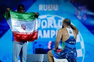پیام رهبر انقلاب به قهرمانان تیم ملی کشتی آزاد