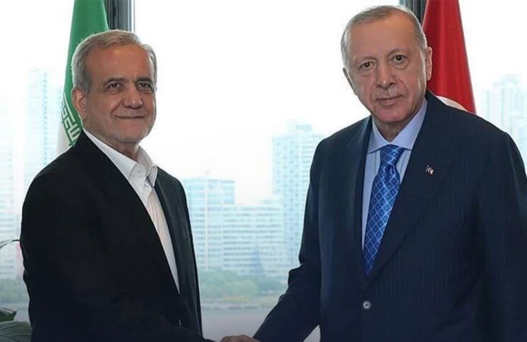 وعده ریلی که برگ برنده پزشکیان برابر اردوغان است