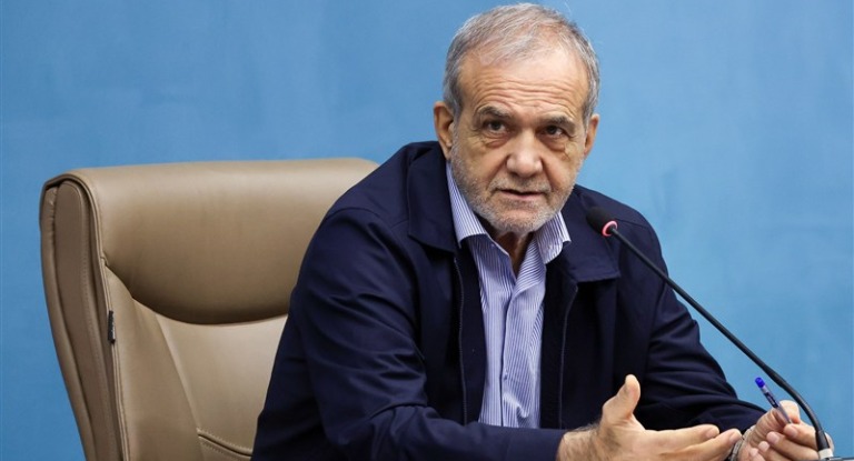 پزشکیان: ماموریت‌های دستگاه‌ها در اجرای قانون اساسی ابلاغ شود