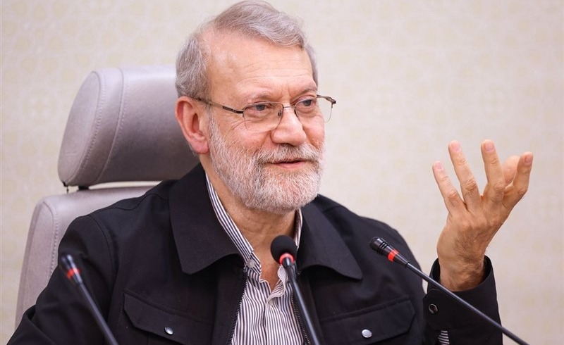 لاریجانی: سر عقل آوردن دشمن با امتیازدهی بی‌قید و شرط ممکن نیست