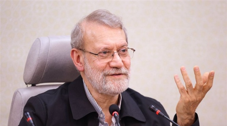 لاریجانی: سر عقل آوردن دشمن با امتیازدهی بی‌قید و شرط ممکن نیست