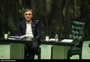 فرزین: روش کنونی تأمین مالی کشور مانع رسیدن به اهداف برنامه می‌شود
