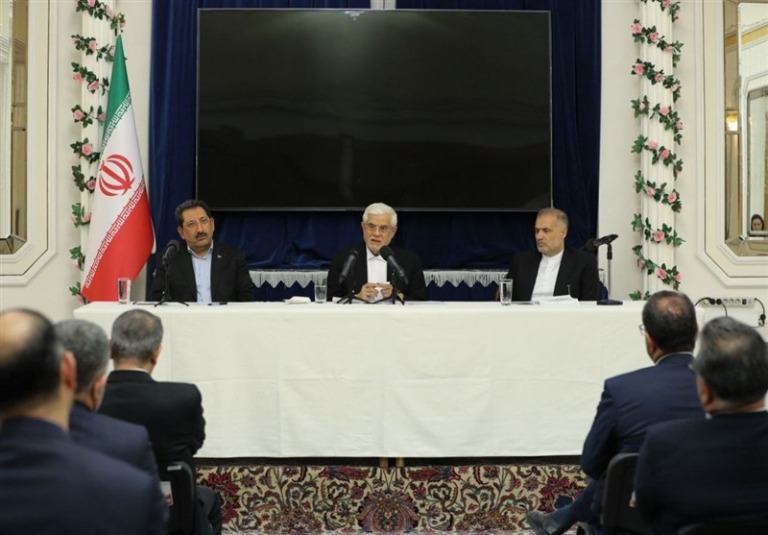 عارف: توسعه روابط با اتحادیه‌های منطقه‌ای از اولویت‌های سیاست خارجی ماست